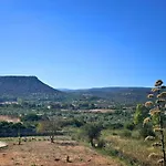 וילה Monte Calvia *