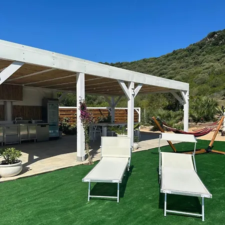 Monte Calvia Villa *